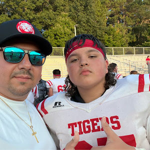 Meet your Posher, Cesar